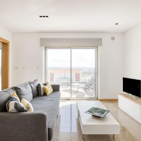 Modern In Salir Do Porto With Swimming Pool