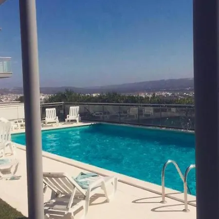 Modern With Pool And Barbecue Casa vacanze Salir de Porto
