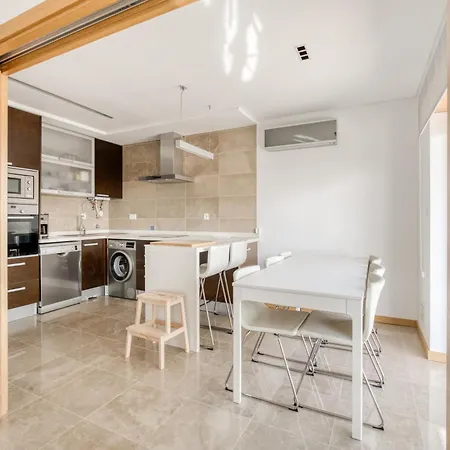 Holiday home Modern With Pool And Barbecue